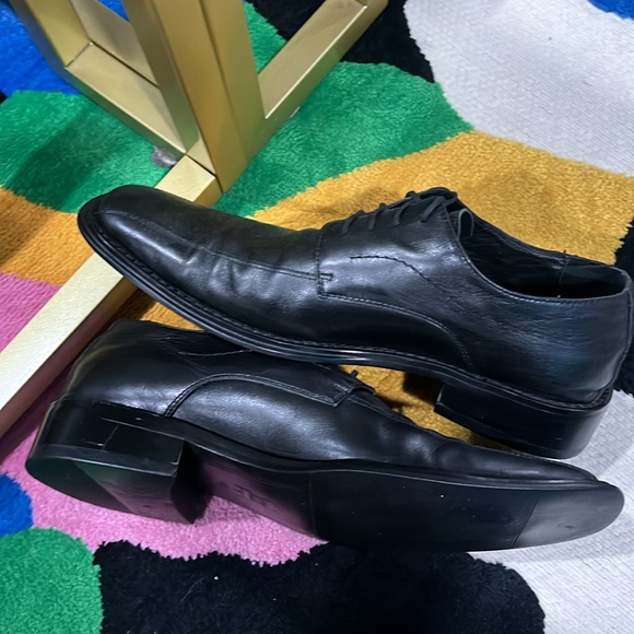 Gently used dress shoes for men very well kept and maintained black shiny - Picture 3 of 8